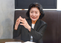 [특별 인터뷰] 김숙응 한국시니어비즈니스학회 고문 “실버 산업에 기업 참여 필수… 정부 정책적 지원 시급”
