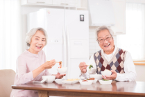 노화를 가속화시키는 8가지 요인… 그 첫째는 ‘만성염증’