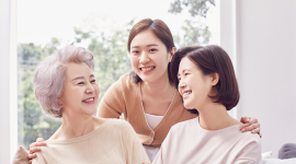 행복감을 높여주는 4가지 '셀프 터치'로 자존감을 끌어올리세요